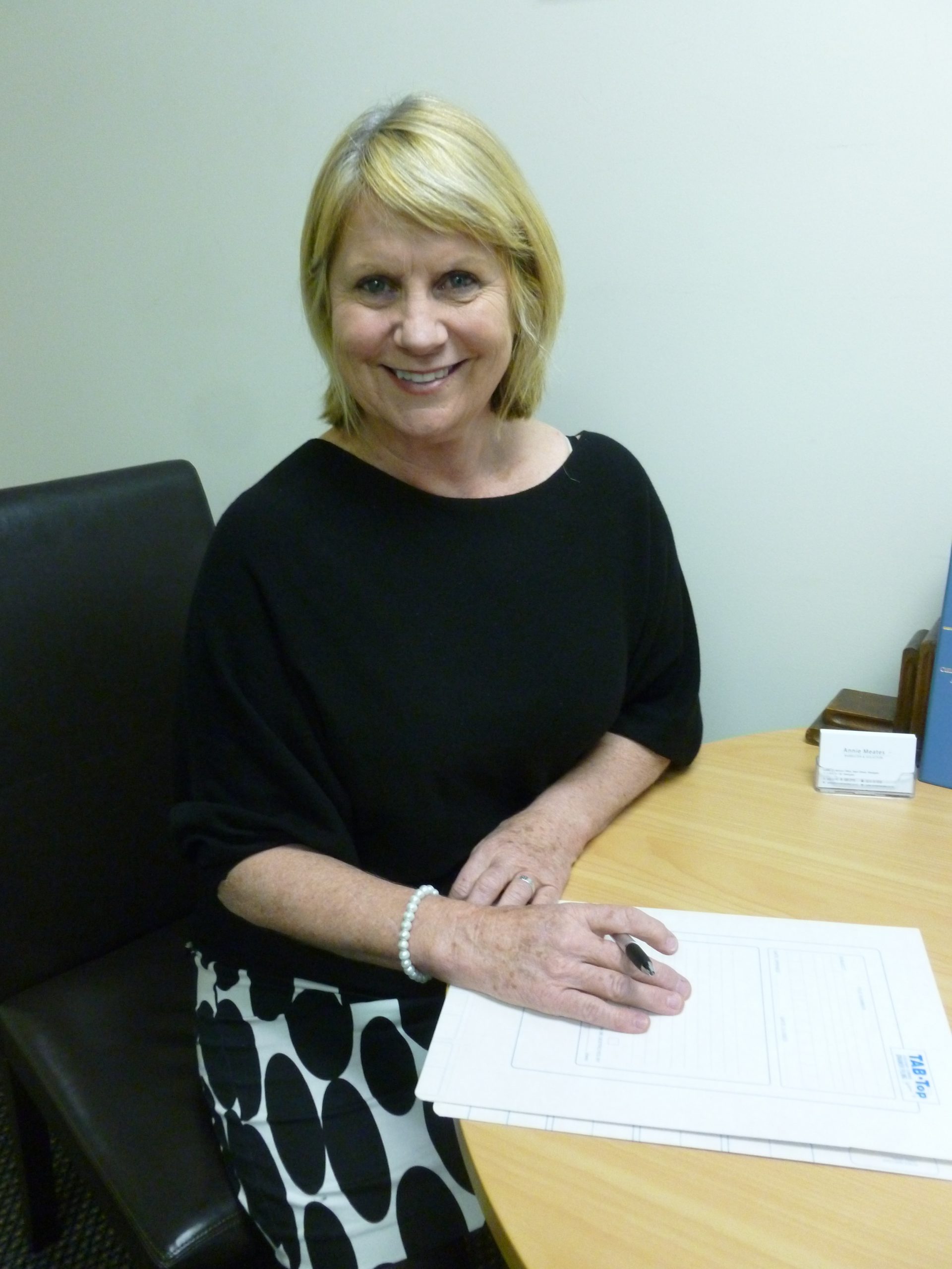 Annie Meates Barrister & Solicitor logo